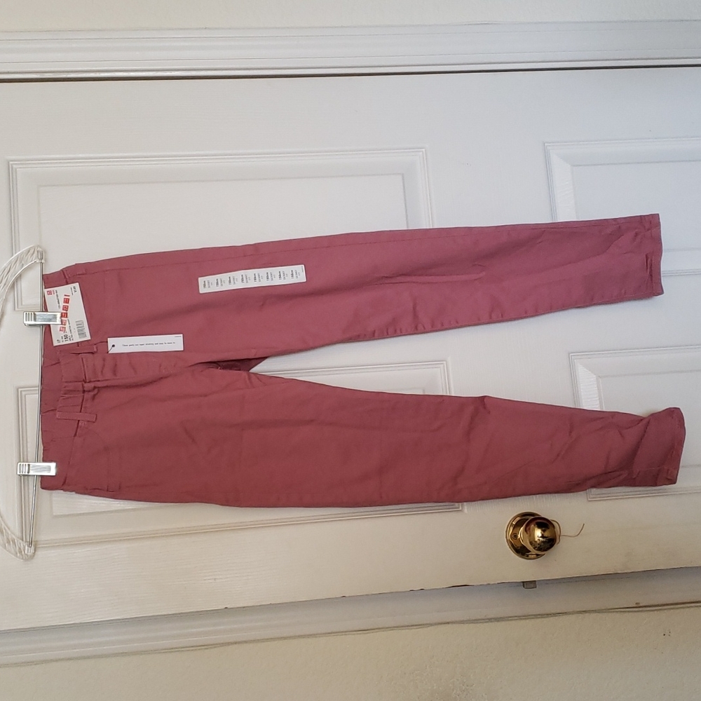 Uniqlo Girls pant size 12 (New with tag)